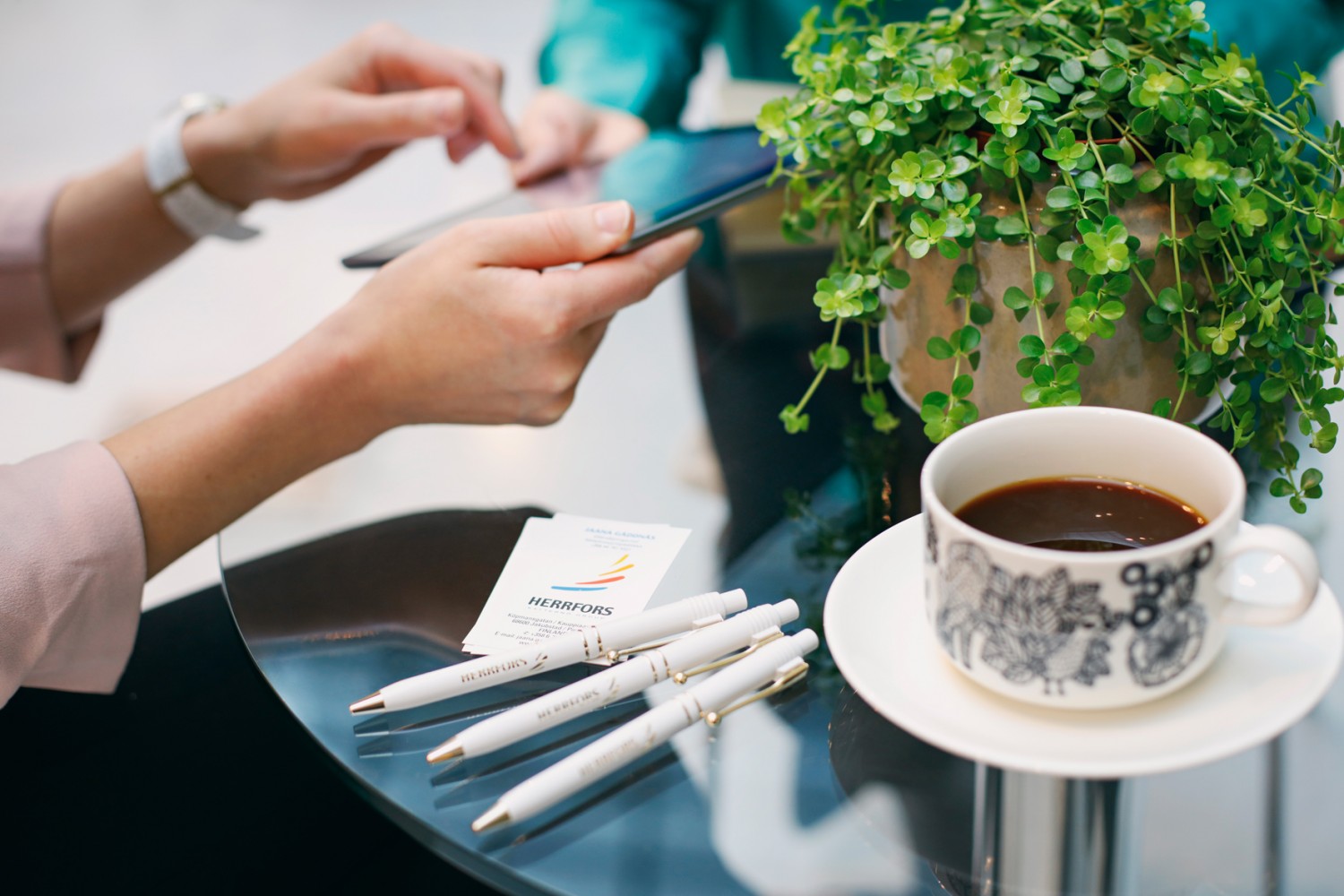 Harhaanjohtavaa puhelinmyyntiä Herrforsin alueella